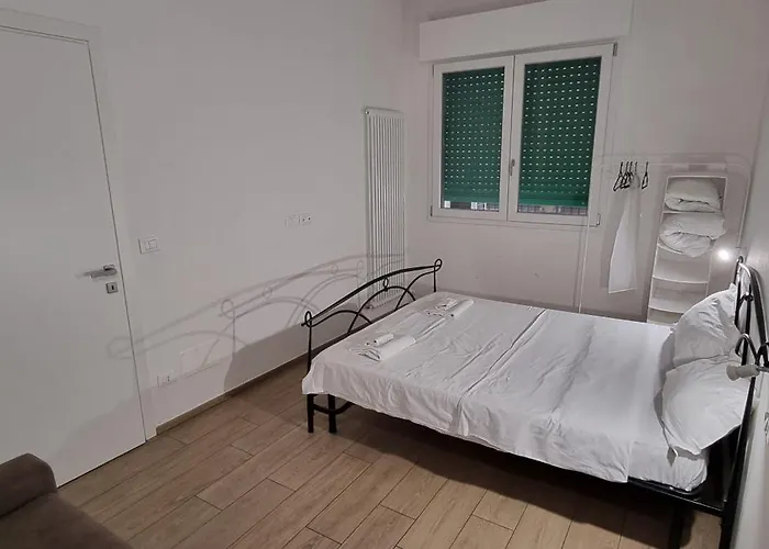 Galliera62 R&a Apartamento